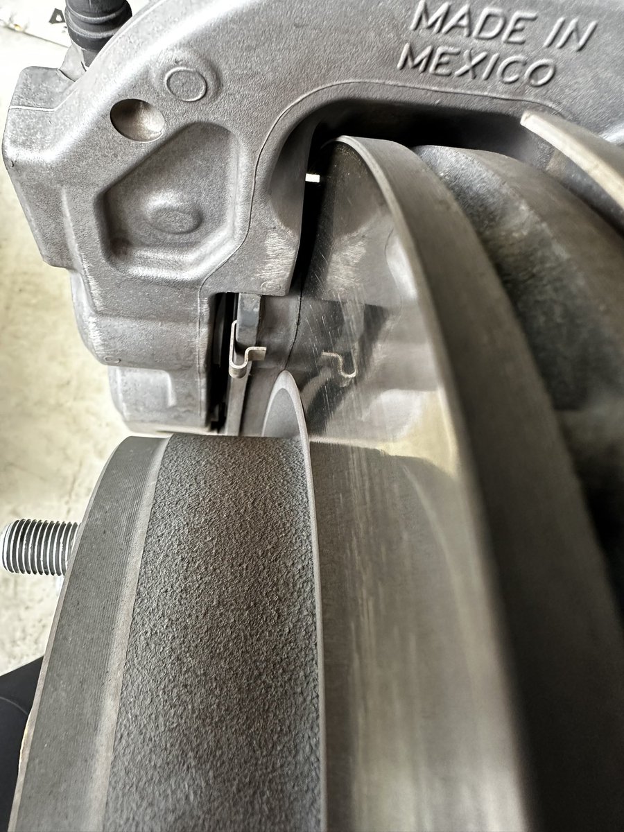 DblCapCrimpin on Twitter "92k miles, original brake pads 😅 Tesla"