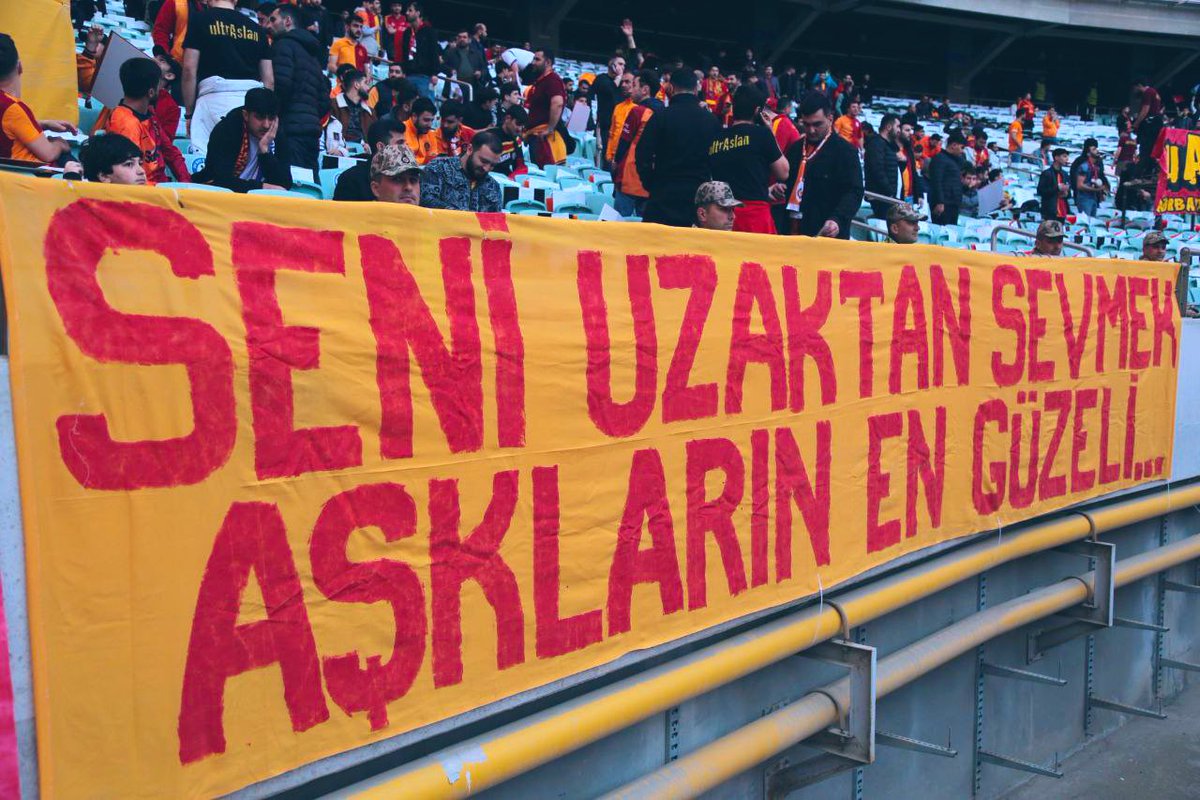 ultrAslan's tweet photo. Senin sevginle yaşıyoruz. https://t.co/Daqh8z5l5g