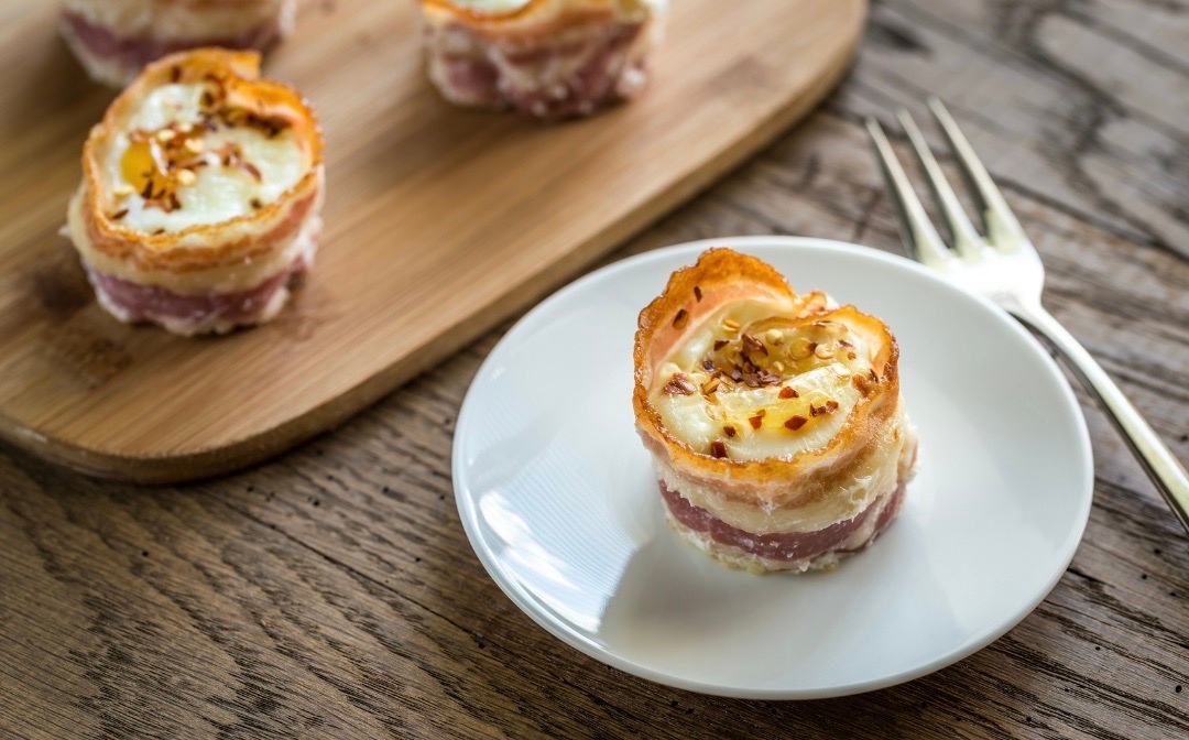 SnackinFree's tweet photo. Start your day off with a protein-packed breakfast! If you haven't already, you have to try our Paleo Bacon Egg Cups! 🍳⁠
⁠
You can find the link here: https://t.co/uf6vqUx2Ov https://t.co/6vA5yVXeH9