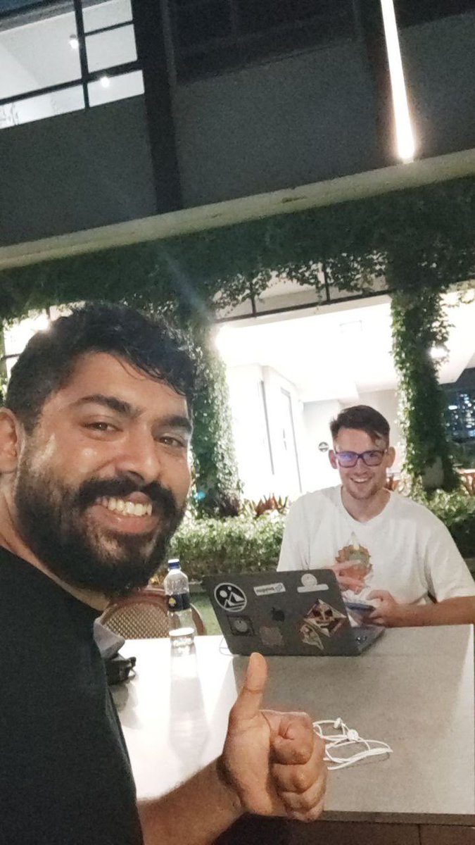 Shaping Metaverse sustainability together with @MentholProtocol @MGH_DAO @AmirSultanAwan3 during late night working sessions in Singapore with my @EthereumDenver Bufficorn shirt 🫡🌳