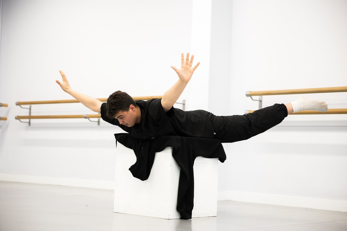 💡 Our actors are training with us to  be creative, expressive theatre makers that have their own artistic voice and we provide opportunities to bring their ideas to life.