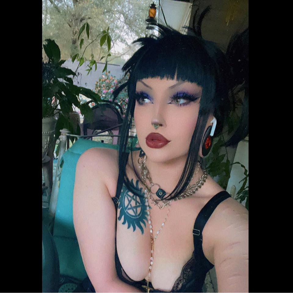 bootybabz's tweet photo. @amateurdolls @PinkBegonia @SultanaCurves https://t.co/FIZfVXkQsI