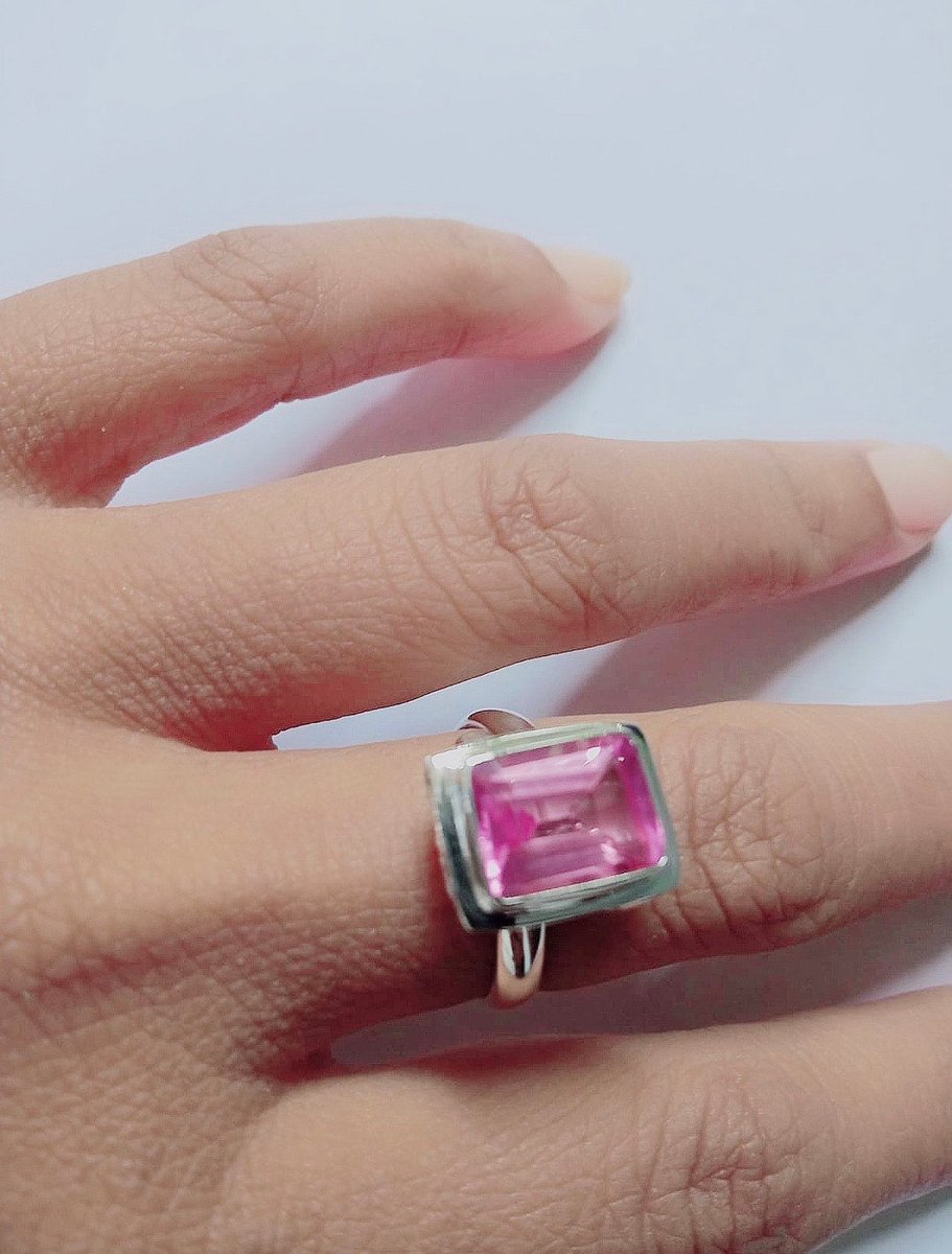 BiblengCo's tweet image. Bhre Daha by Bibleng. Pink sapphire ring handmade solid fine silver. NEW ADJUSTABLE SIZING to suits your style #sapphire #Bibleng  #solidsilver etsy.me/3FUmNrX