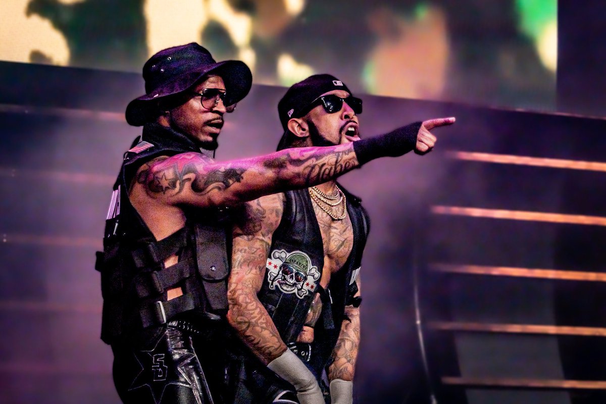 CarlieBravo's tweet photo. Red & Meff.
#theINFANTRY
#AEW #ROH #ProWrestling #WinOrLose #DoYouCopyThat #weTHEM #SaluteUS https://t.co/Sf5XV68LpA