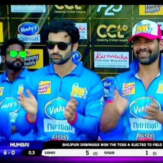 SudishNair07's tweet photo. CCL T-20 celebrate Mumbai heroes team play are ready for Semi- Finals @cclt20 @mumbaiheroesofficial 💪🏼💪🏼🏏🇮🇳😎❤️💯🔥👍🏼😇 #sudish_nair12 #mumbaiheroes #ccl #cclt10 #ccl2023.
@BeingSalmanKhan @SohailKhan @BeingHumanJewel @ccl @mumbaihero @SudishNair8 @SudishNair7 @SudishNair07 https://t.co/g0KJzTnrLx