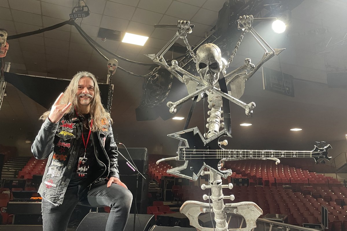 kelvingillmor's tweet photo. @WASPOfficial were incredible last night in Dublin and the Blackie Lawless VIP meet and greet was a dream come true.  He was so kind, interesting, charismatic, brilliant and funny!  The crew facilitating it were also superb and lovely folk, thanks to all! https://t.co/FXeICFOJHU