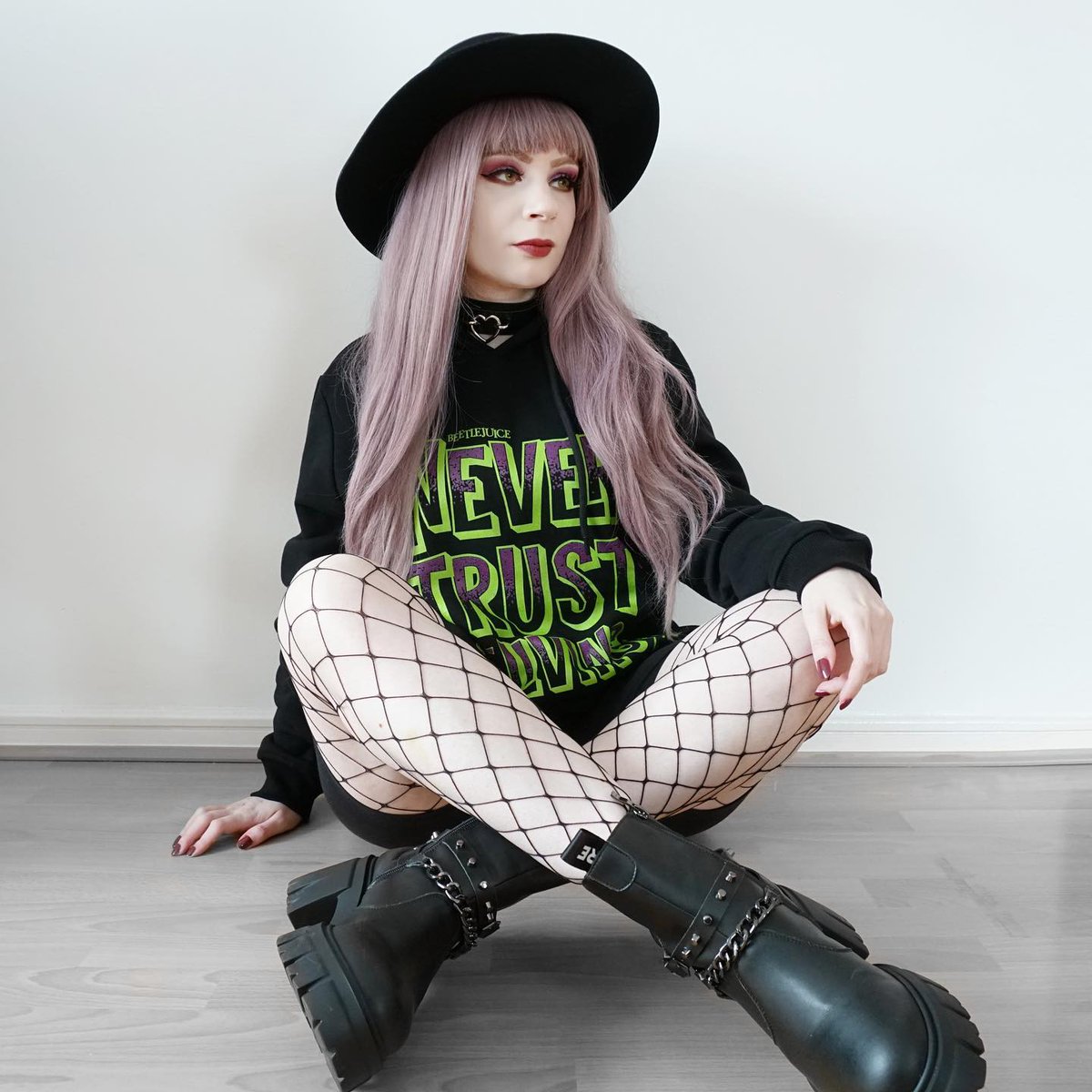 😈NEVER TRUST THE LIVING! 😈

Did you Know #Beetlejuice is turning 35 years old this year? Show the ghost with the most some love when you shop our Beetlejuice Collection over on our website! 

It's showtime... 👻
>> bit.ly/40bppd5

📸 'vanillasyndrome'