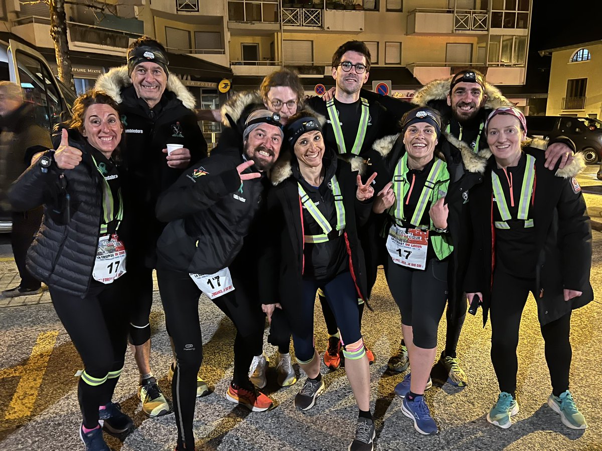 dommibertrand's tweet photo. J4 #cdc2023 dantesque… pluie neige et froid… dénivelé… couchés 1h30 levés 4h30 course 05h30… mais rien n’arrête les @greffons_dor pour le don d’organe!!!
Cette course @LaCourseduCoeur est incroyable 🫶🫶🫶 https://t.co/8Zfj8JGnJp