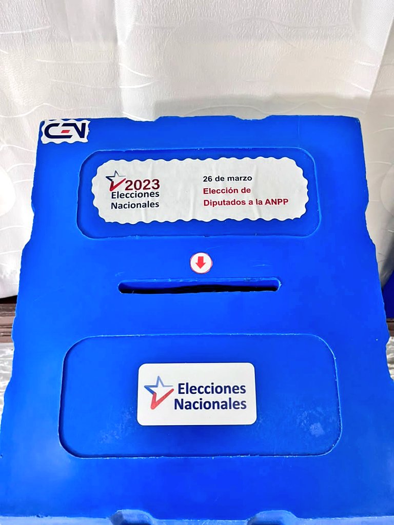 PresidenciaCuba's tweet photo. ¡Buen día, #Cuba! 🇨🇺

Llegó el 26 de marzo, día histórico para la Patria.

 ¡Nos vemos en las urnas! 

#YoVotoXTodos 🗳 https://t.co/cPZYXjE0nk