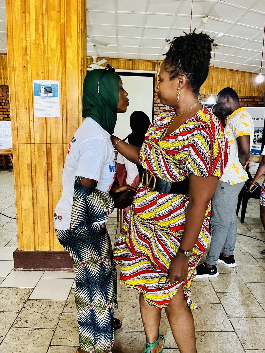 MonroviaWtm's tweet photo. My favorite part, networking. Meet someone new and tell them three things that makes you unique.
#IWD2023 #WTMDareToBe @WomenTechmakers https://t.co/b1m8vDJ6M2