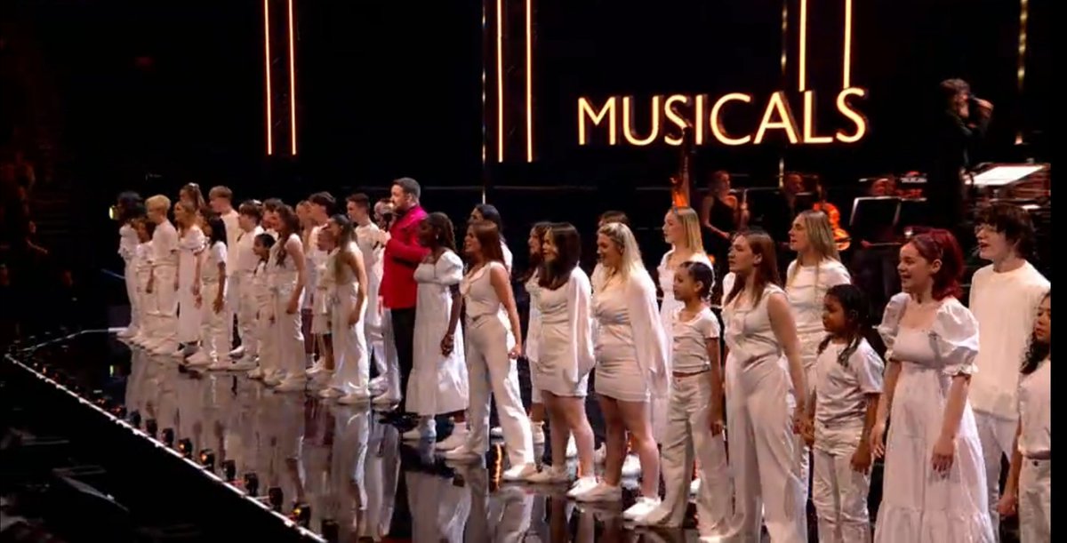 Flash_Musicals's tweet photo. This was more than anyone at #Flashmusicals could have ever dreamed of! What an incredible experience the children had in front of 12000 people with @JasonManford We're so thankful for all the support and bringing us to #BigNightOfMusicals @TNLUK 

#bbcone #musicals https://t.co/mEtUAtXMjN