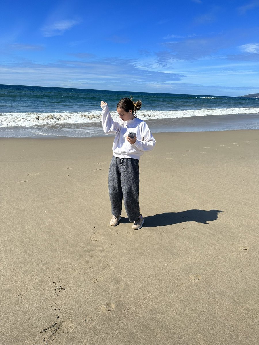 mscerbo22's tweet photo. Dance like no one is watching! Nothing stops my beautiful daughter 🤍#CerebralPalsyAwarenessDay https://t.co/gc8Ud6WAtC