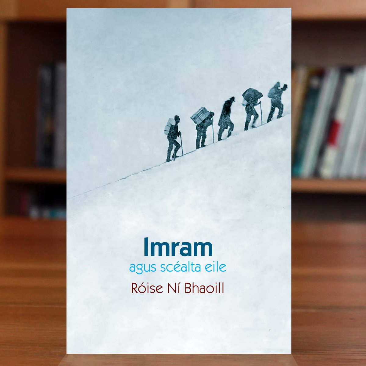 Beidh leabhar na míosa Imram & scéalta eile @eabhloid á phlé againn le @Liam220262 agus @celiadefreine, agus insíonn Ceara Conway dúinn mar gheall ar léiriú ilmheáin a bheidh ag tarlú @DanceLimerick. Bí inár dteannta ag 6 30pm ar@RTERnaG. 📻