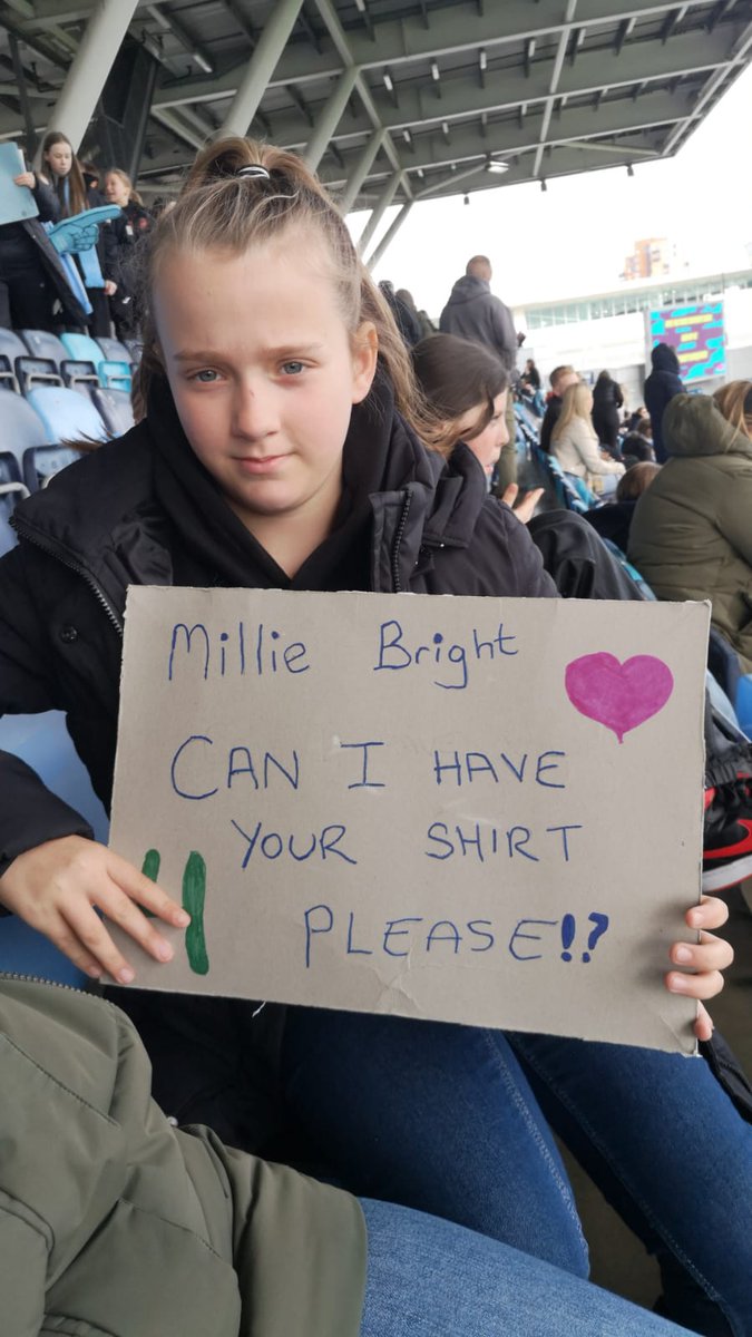 KU14g's tweet photo. @Mdawg1bright was soooo looking forward to seeing you !!!!  But still excited for the rest of the players...... travelled from brum to watch @ManCityWomen  vs Chelsea @ChelseaFCW big thankyou to  #BarclaysWSL  @BarclaysFooty  #sported https://t.co/Q5SPdY70nQ