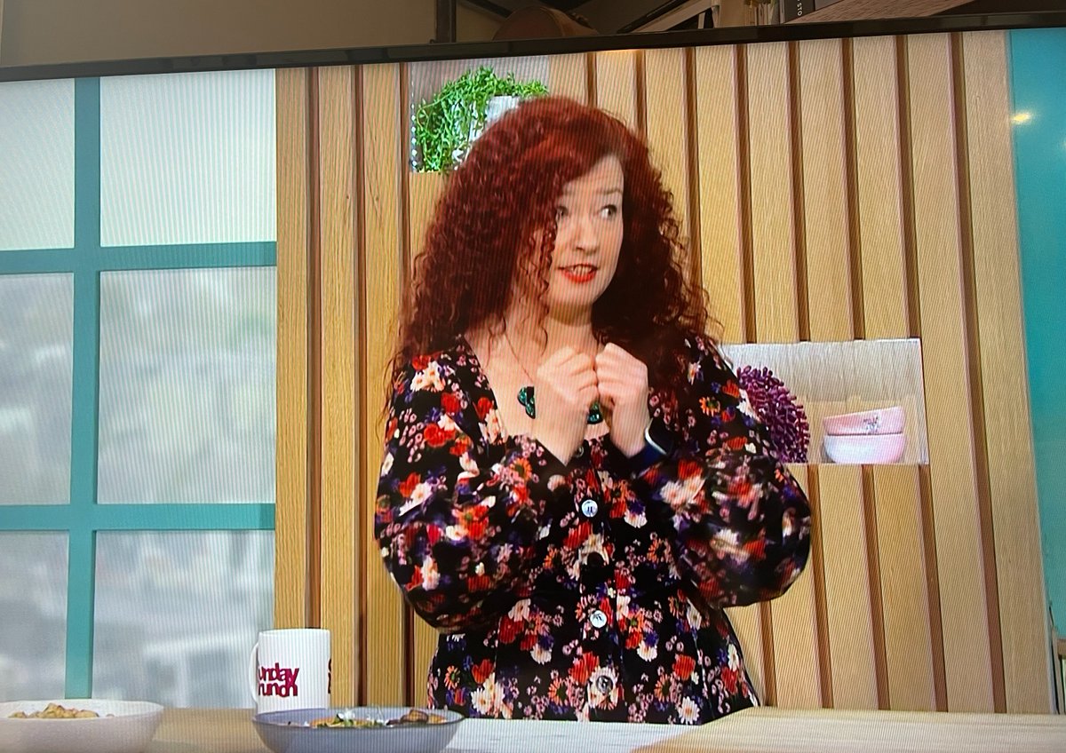 Great to see forager Niamh Shields <a href="/eatlikeagirl/">Eatlikeagirl</a> on  <a href="/SundayBrunchC4/">Sunday Brunch</a> showing some yummy dishes. She said “I highly recommend finding your local foragers”. If you’re near Totnes in Devon, here I am. Lovely foraging event coming up on Sat April 8th: tinyurl.com/2p97pde5