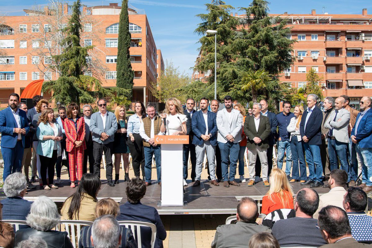AnaRosaPi's tweet photo. 🧡💪Con muchas ganas y preparada para seguir luchando por #Alpedrete 😍
Tienes mi compromiso       #PorLosTuyos ❤️ https://t.co/ENAoyhHEJy
