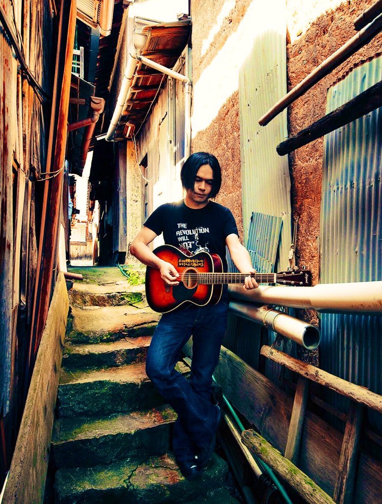 あっという間に3月が終わっても全然淋しくないぞ!4月は磔磔の中川敬ソロライブで始まるから〜🙌
叶うなら『不屈のワイルドチャイルド』ららら〜合唱ありバージョンをみんなで歌いたいな😆