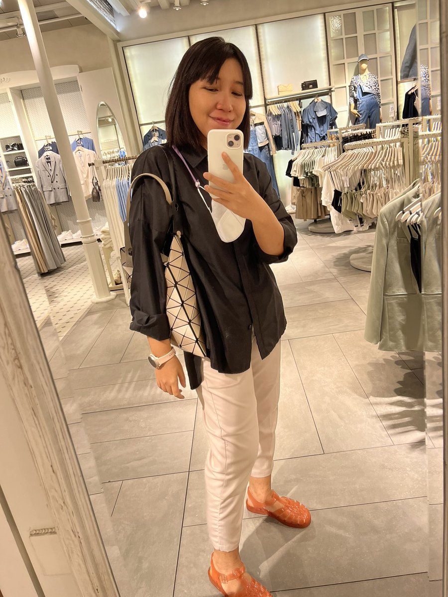 wullandaa's tweet photo. Dear myself, 

I love you more than anyone else. 
Thank you for being you and just keep being you💕 https://t.co/7ay4PISj2F