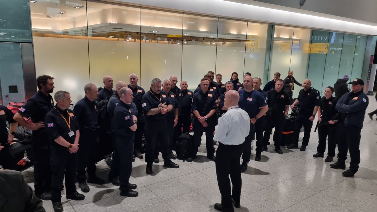 UK_ISAR_TEAM's tweet photo. Welcome home #UKISAR team 🧡 https://t.co/fJQVcxYht0