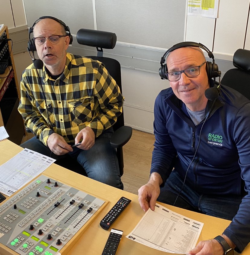 Tack ⁦⁦⁦<a href="/SRdagge/">Dag Malmqvist</a>⁩ för alla skidreferat genom åren på ⁦<a href="/Radiosporten/">Radiosporten</a>⁩!
Dagens två sista skidlopp som anställd gav två pallpaceringar med kollega Torgny Mogren vid sin sida som vanligt.
En era är i mål - och vi är många som tackar för alla skidögonblick du gett oss!