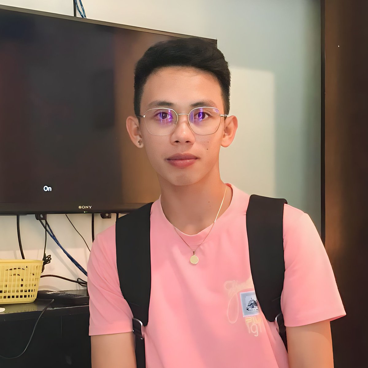BernSalait's tweet photo. #NewProfilePic https://t.co/kZDUZ2ravv