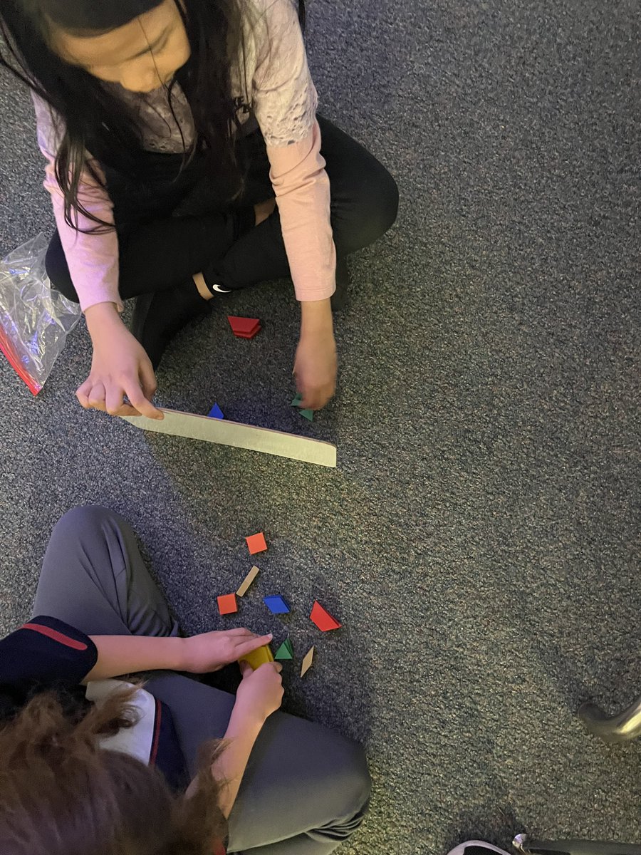 OwensOgres's tweet image. Mathematicians at work! Playing a fun game of Guess My Pattern! #learningshouldbefun