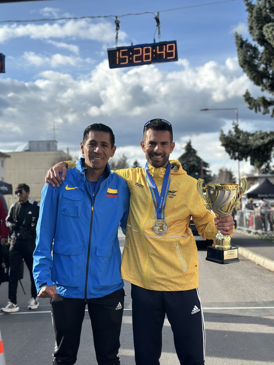 Agradecido con Dios y todas las personas que no han dejado de creer, quienes me han ayudado en este proceso.
(1:19.23) y marca para
Juegos Olímpicos Paris 2024.