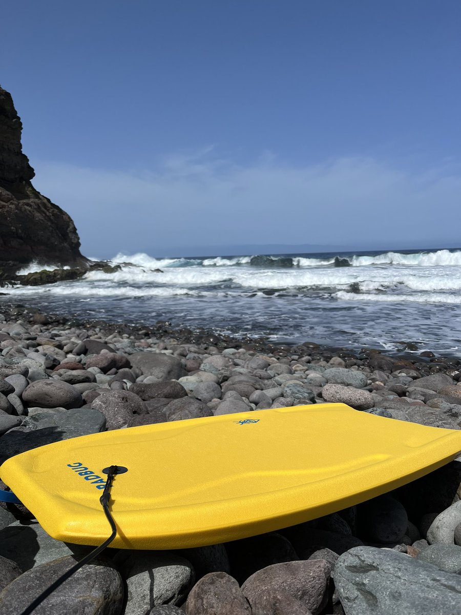 No hay mejor combinación que ruta y acampada 🚚☀️🏄‍♂️

📍
Veneguera
El Risco