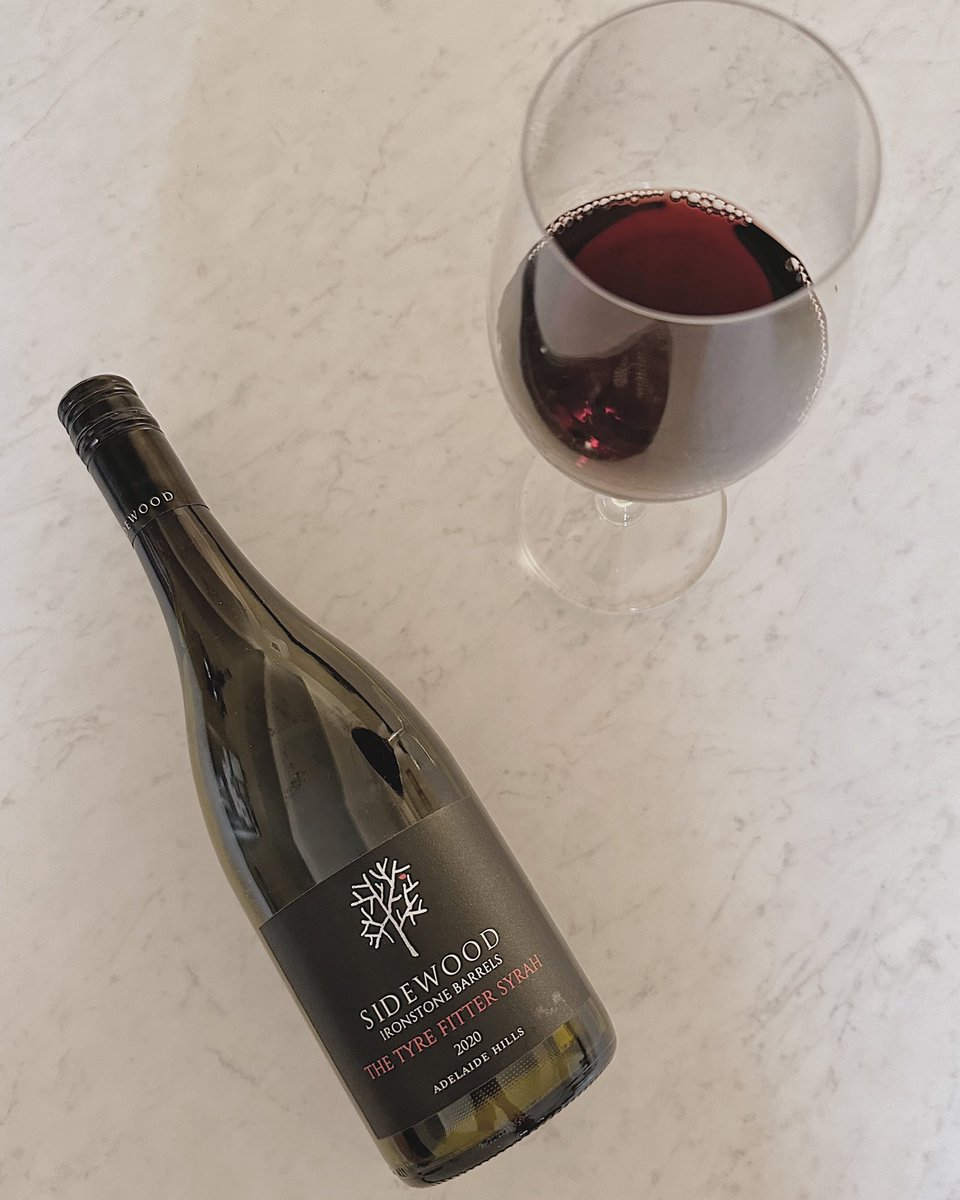ceraonldn's tweet photo. The theme for this #WineOfTheWeek is: we’re having car troubles 🚗

🔴’Signature Tyre Fitter’, 2020 Sidewood Estate
📍Adelaide Hills 🇦🇺 
🍇Syrah, single clone (Savii19)
👅cherry, raspberry, red plum, allspice, cardamom, leather w/ soft tannins https://t.co/6Q30WwBuy7