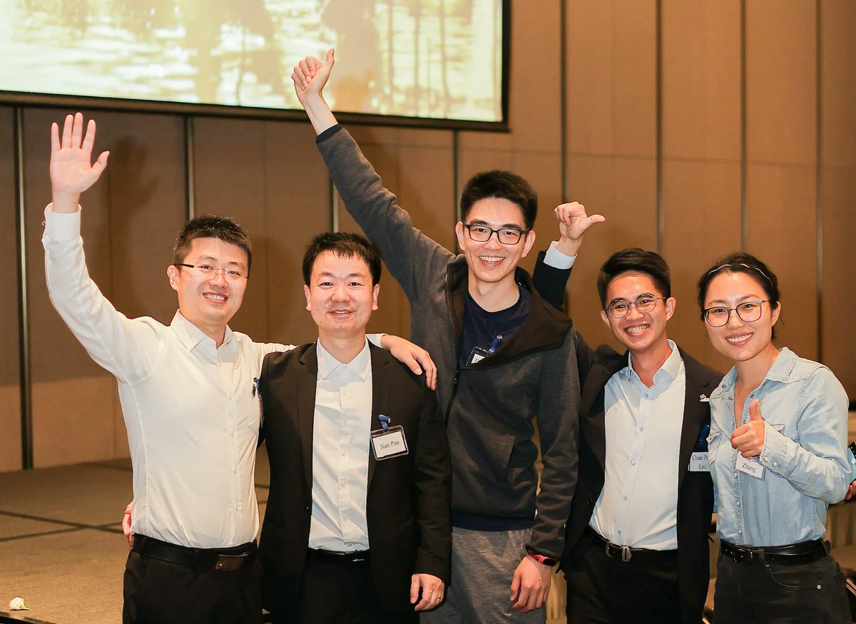 KAUST_Alumni's tweet photo. More than 150 alumni and friends in China attended a special alumni dinner in Shenzhen, hosted by President Tony Chan and attended by select KAUST faculty and staff. It was a great evening of reconnecting. #KAUST_alumni https://t.co/Y2URmohnFv