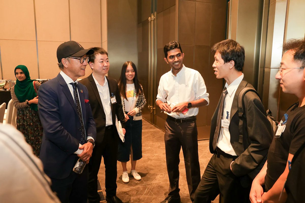 KAUST_Alumni's tweet photo. More than 150 alumni and friends in China attended a special alumni dinner in Shenzhen, hosted by President Tony Chan and attended by select KAUST faculty and staff. It was a great evening of reconnecting. #KAUST_alumni https://t.co/Y2URmohnFv