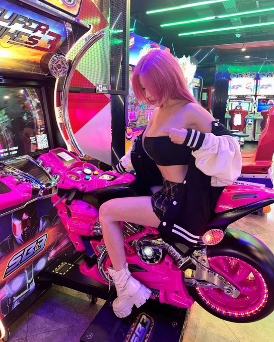 Cutest thing I ever ride on💕 https://t.co/LXBUJwFpZl<a href="/tag/mspuiyi"class="tags"><span>#mspuiyi</span></a>