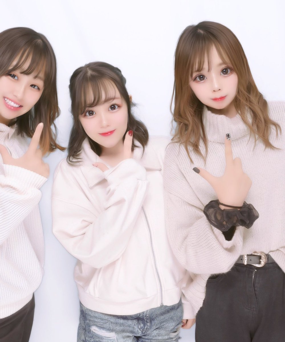 ttk_sasami's tweet photo. 脱退した旧メンバーも含め活動お疲れ様でした!

JKzを知って約8年、初めてのヲタ芸イベもJKzが地元のイベに出演してくれた時で、それからずっと素敵な動画やステージを届けてくれて、ただの独学カメラヲタクの写真を沢山褒めてくれてありがとうございました。最後の最後まで最高だた‼️
 #JKzありがとう https://t.co/7Wu574zFHc