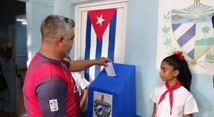 <a href="/cubacolabora/">Brigada Médica Estado Aragua</a> Existencia de la red de farmacias en el país, incluyendo zonas rurales y el Plan Turquino. <a href="/Cubacolabora/">Brigada Médica Estado Aragua</a> #YoVotoxTodos#MejoresEsPosible#CubaPorlaVida@cdi_aduana@cdi_luisa@Catprogreso@ocumarecdi@CamataguaCdi@cdi_CheGuevara@cana_cdi@ara_cordinacion@Mercagi2021