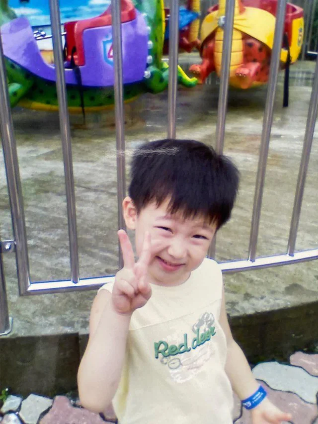 cutienoonoo's tweet photo. sunoo also did not experience being ugly. to mama and papa kim, you did a great job! 👍 https://t.co/0Tyjcc9qZd