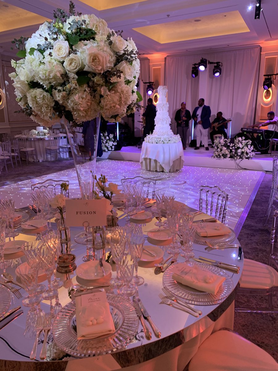 LovelightEnts's tweet image. Nice to be back #fourseasonshampshire with #weddingstaging #leddancefloor #dancefloormonogram sound, microphones for the ceremony.