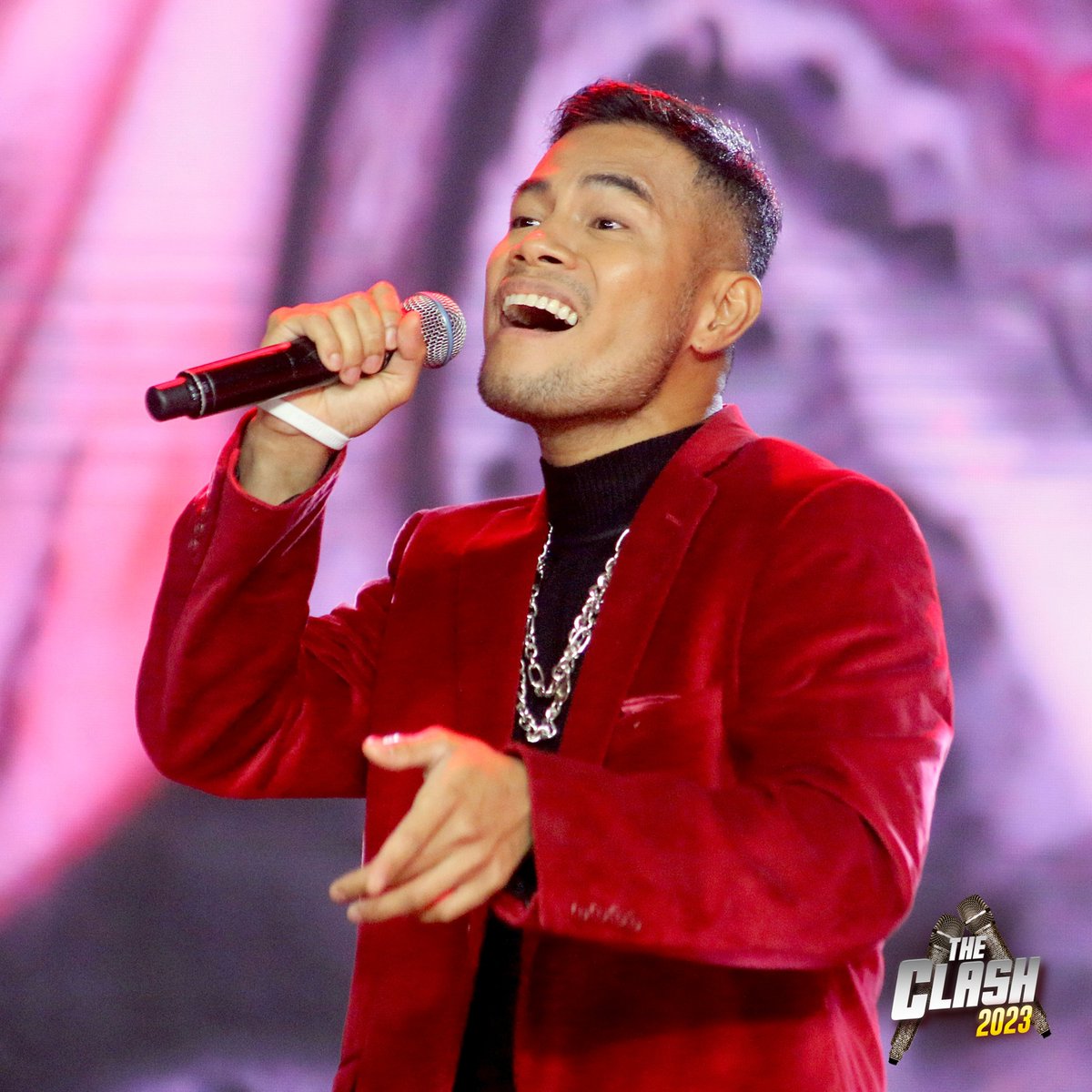 TheClashGMA's tweet photo. Flowers x When I Was Your Man mix! 👏 Wonderful performance indeed, Thea Astley and Bugoy Drilon!

#TheClash2023
#TheClashKakampiOKalaban https://t.co/HZSnsp1CzL