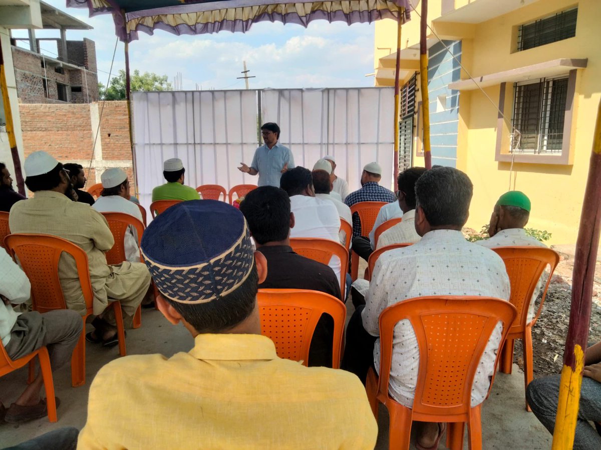 OfficialSdpi's tweet photo. SDPI Walk To Ward Meeting at Ward Num 14 Zam Zam Colony, This Meeting attended by SDPI Gulbarga North MLA candidate Abdul Rahim Patel. 

#sdpi #sdpikarnataka #sdpiisrealalternative #VoteForSDPI #fearfreegulbarga #karnatakaelections2023 #sdpigulbarga #gulbarga https://t.co/lGSbPFzFhG