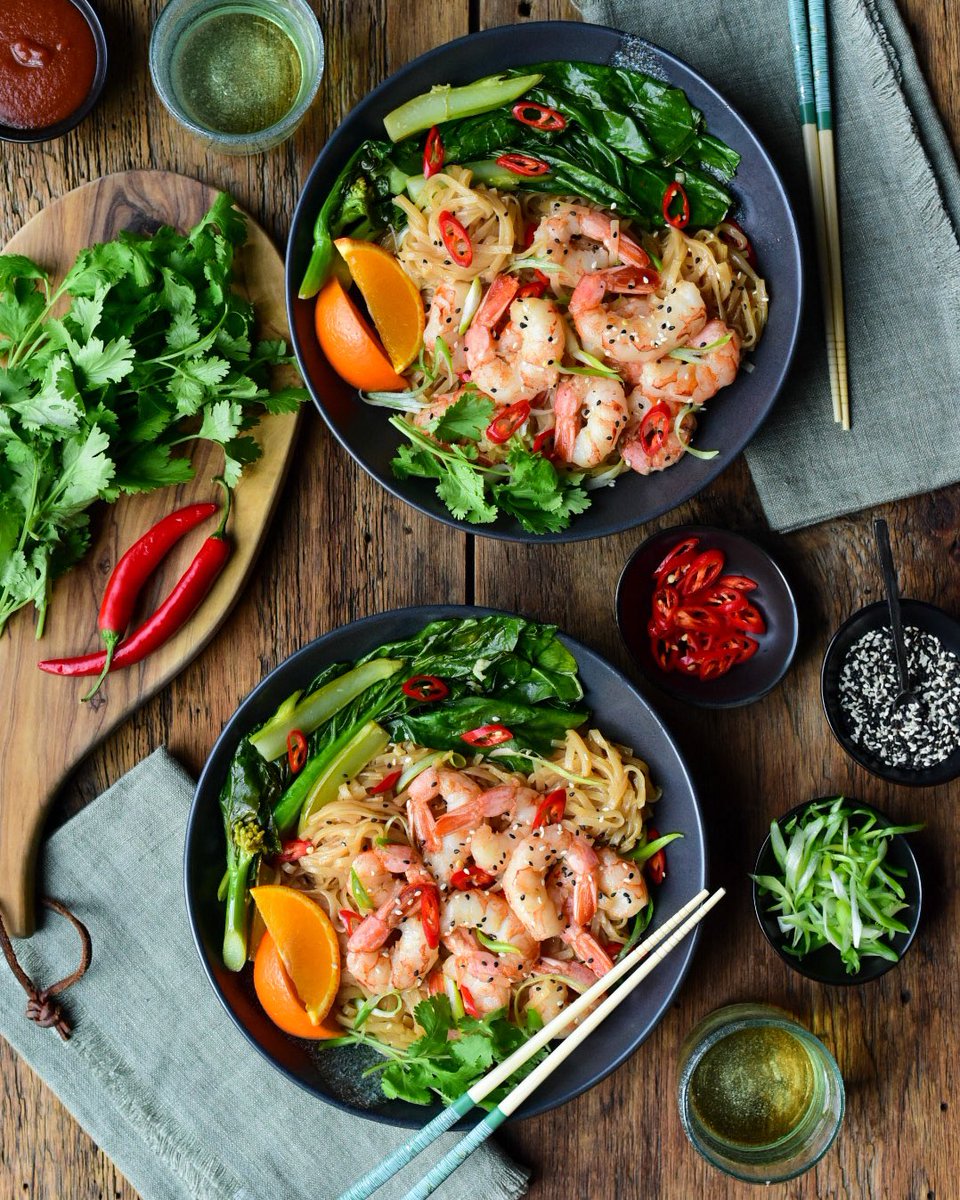 Spicy Shrimp Noodle Bowl🍤
A delicious meal ready in about 25 minutes! 

Recipe👉 zimmysnook.ca/spicy-shrimp-n…

#shrimprecipe #sundayvibes #foodphotography #foodie #sousvide #ZwillingCanada