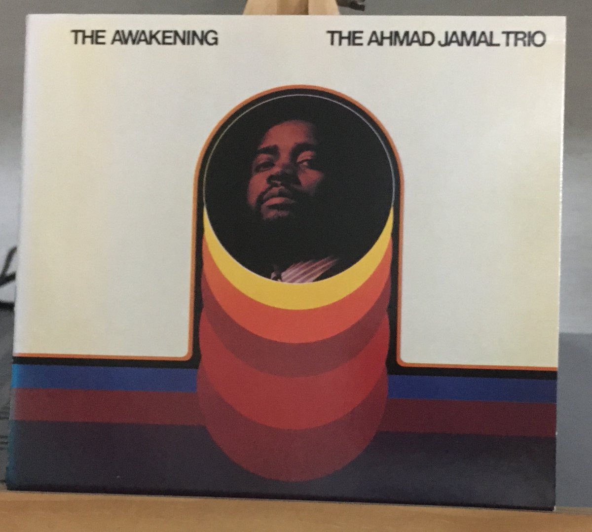 明日からの１週間に備えての１枚はアーマッド・ジャマルの1970年のオシャレなピアノで。聴きながらちょっどだけ飲んで寝ましょう。
THE AWAKENING, THE AHMAD JAMAL TRIO