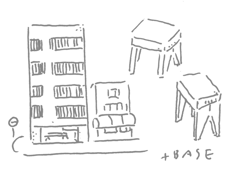 monomachi2026's tweet photo. 早いものでモノマチ2023まであと2ヶ月。ここからが早い。さあ今日も参加店を紹介します。最初は建築家のシェアオフィス、+BASE（プラスベース）。ギャラリーやカフェになったりトークセッションや上映会、はたまたワークショップの場所になったりと変幻自在(?)のスペースです。#モノマチ2023 #plusBASE https://t.co/H85jlaXzU2