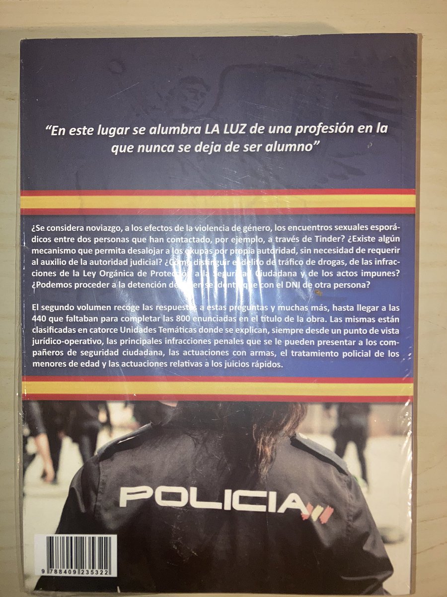 AlphaXXXVI's tweet photo. 📢 SORTEO‼️🎁👇🏼

Sorteo este manual policial operativo de IJESPOL. Requisitos para participar:

➖ Sigue mi cuenta.
➖ Da RT a este tuit.
➖ Menciona a tres amigos en los comentarios.

El ganador será elegido mediante aplicación (con vídeo en directo en mi IG) el día 9 de abril. https://t.co/ONsHfznHNZ