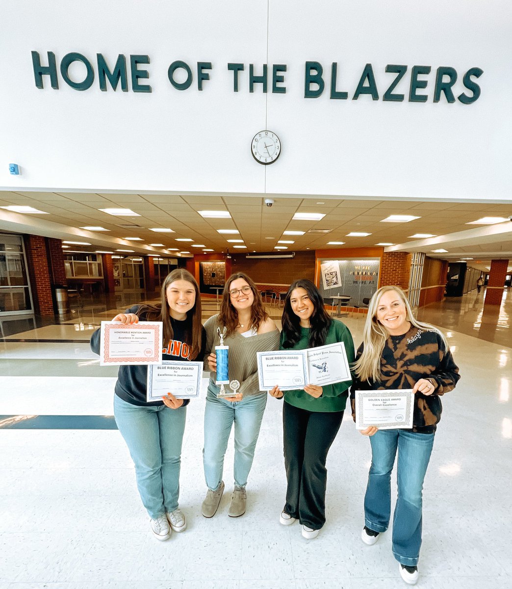 ATyearbookHS's tweet photo. We won our first golden eagle for the 2021-22 book at NISPA on Friday! Couldn’t be prouder of all the kids who worked this! https://t.co/kIPk6gWwbv