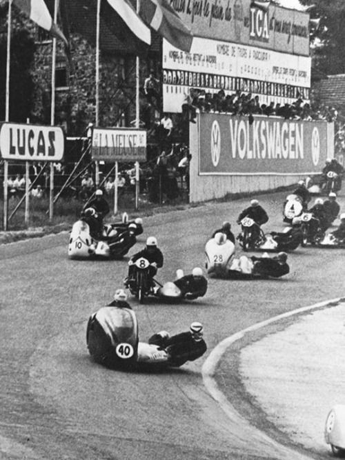 GordonMercedes9's tweet photo. @Rinoire @vividcloudofwat #SidecarSunday #SpaSunday https://t.co/oZkHCaamMH