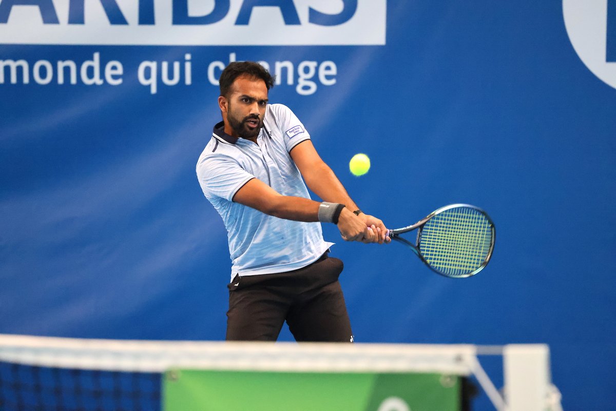 PlayinLille's tweet photo. Nette défaite du français @_bourguinho, sorti dès le 1er tour des qualifications par l’ukrainien Vitaliy #Sachko. Next : l’israélien Daniel Cukierman, qui s’est défait de l’indien Arjun Kadhe. https://t.co/tWuyXv1o34