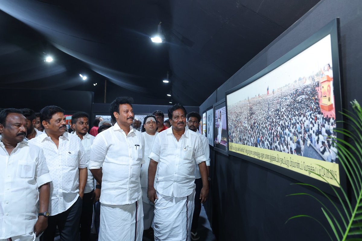 Anbil_Mahesh's tweet photo. மாண்புமிகு தமிழ்நாடு முதலமைச்சர் @mkstalin அவர்களின் வரலாற்றையும், தியாகத்தையும், சாதனைகளையும் விளக்கும் நோக்கில் மதுரை மாவட்டக் கழகங்கள் சார்பாக அமைக்கப்பட்டுள்ள 'எங்கள் முதல்வர் எங்கள் பெருமை' அரங்கத்தினை பார்வையிட்டோம். 
 @pmoorthy21 https://t.co/KjhYBYtfAe