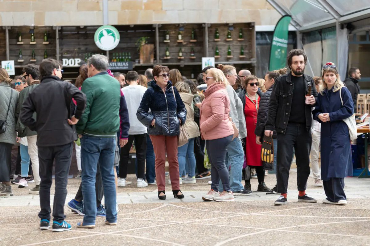 summit_cider's tweet photo. 🙌 El Asturies Cider Festival continúa 

Seguimos con los talleres de hoy y con el mercado de Alimentos del Paraíso.

🎧 Los encargados de amenizar la jornada son los DJ Helios amor y L.A. Oggnissanti. https://t.co/hNx46DrwMC