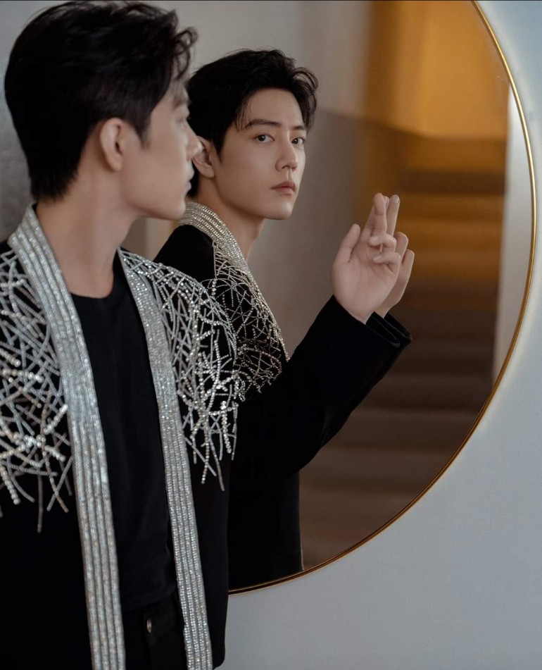 JanniceSean's tweet photo. #XiaoZhan you will always be the king in my heart #XiaoZhanWBStarsNight22 https://t.co/nKmxeSz9IV