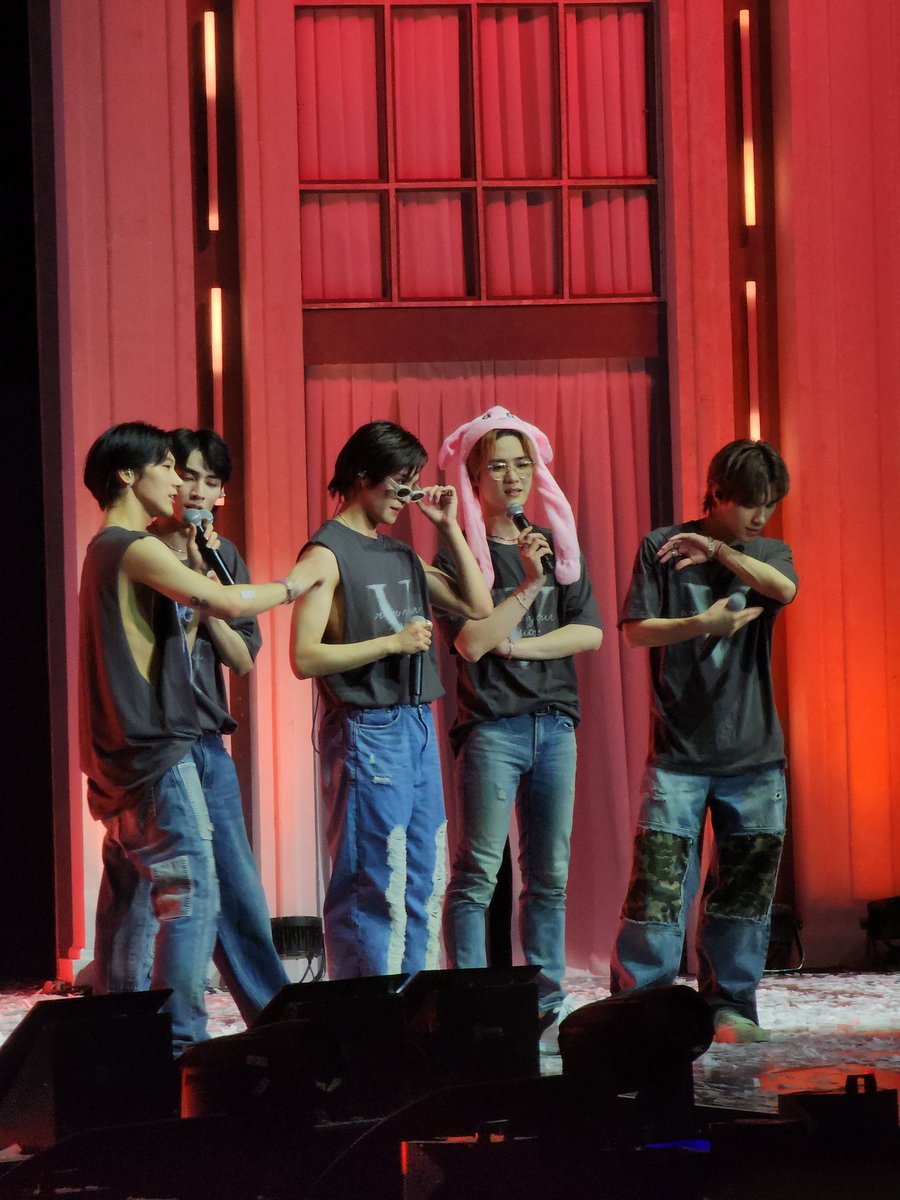 ForTaeyong01's tweet photo. CUTIESSSS
#WayV_Phantom_in_MANILA #TEN #YANGYANG #XIOJUN #KUN #HENDERY https://t.co/VlxTsqYEGl