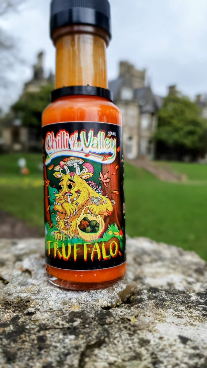 weeknoxy's tweet image. New from @ChilliOTV has black truffle infused olive oil. Amazing. This won&apos;t last long. 

Not sure how long the kids will take to recover from sampling &apos;World of Mouth Destruction&apos;